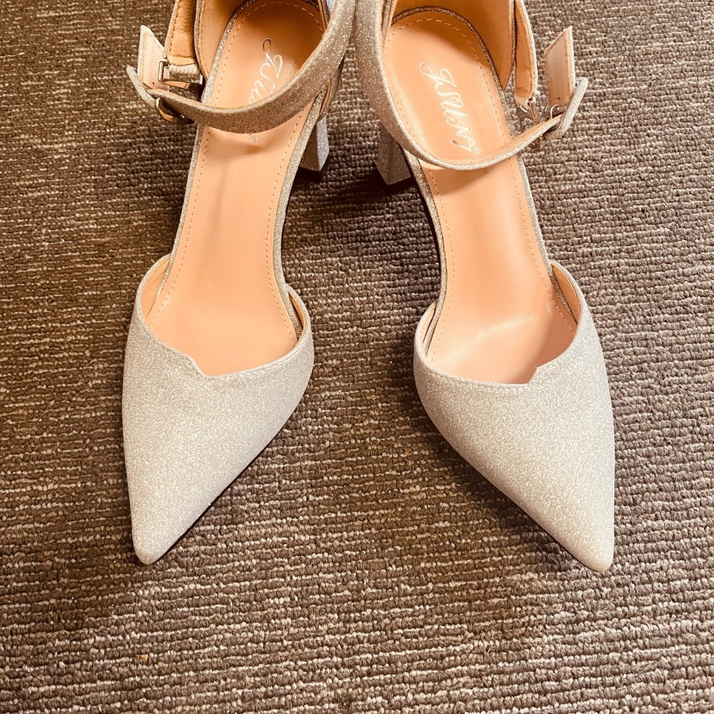 Silver sandals - Picture 3 of 4